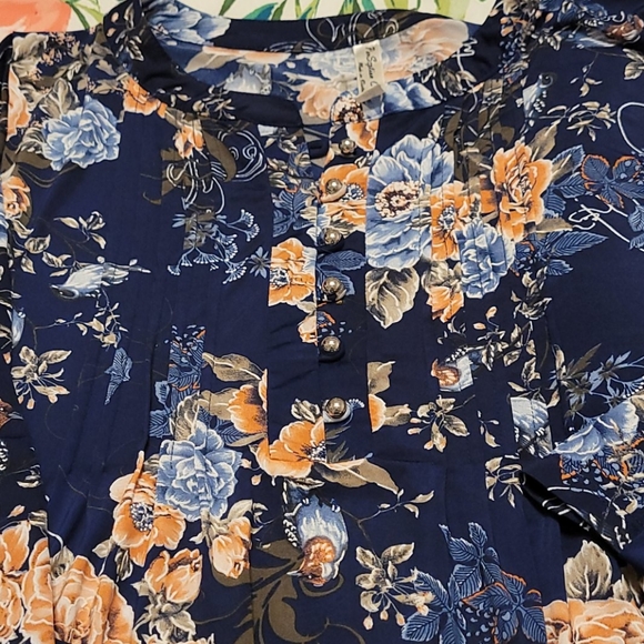 Rose printed blouse - Picture 1 of 1